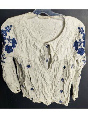 Zara Trafaluc White Boho Peasant Top Blue Floral Embroidered Blouse Size S